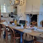 Casa de Férias Marguerite à Saint-haon-le-châtel, Animaux Admis, Wifi, Jardin - Fr-1-496-371 *