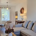 Marguerite à Saint-haon-le-châtel, Animaux Admis, Wifi, Jardin - Fr-1-496-371 Casa de Férias *
