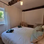 Casa de Férias Marguerite à Saint-haon-le-châtel, Animaux Admis, Wifi, Jardin - Fr-1-496-371 *