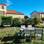 Marguerite à Saint-haon-le-châtel, Animaux Admis, Wifi, Jardin - Fr-1-496-371 *