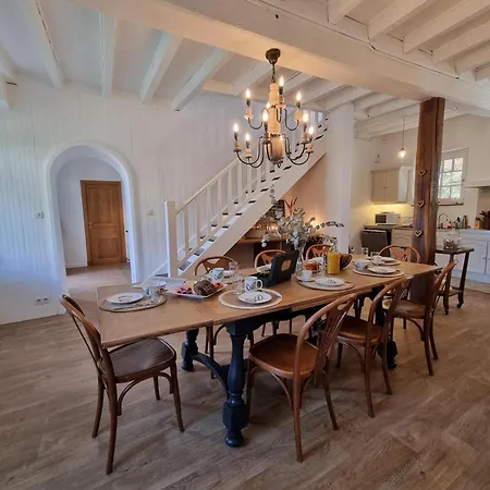 Charme Et Confort A Saint-haon-le-chatel, Animaux Admis Casa rural Saint-Haon-le-Châtel
